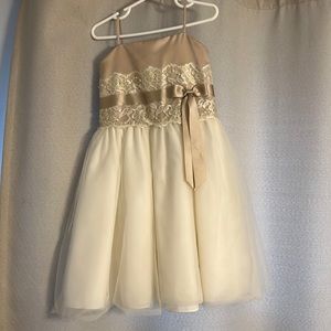 Kids David’s Bridal 2T Flower Girl Dress